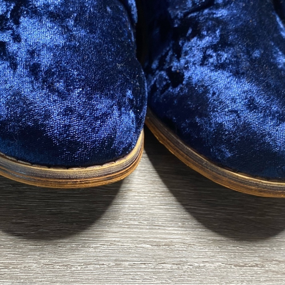 Catherine Malandrino Women’s Velvet Blue Booties Size 7.5 - Picture 16 of 16